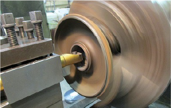 ブラケットの切削加工