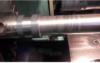 シャフト・スリーブ摺動部の金属溶射セラミック溶射